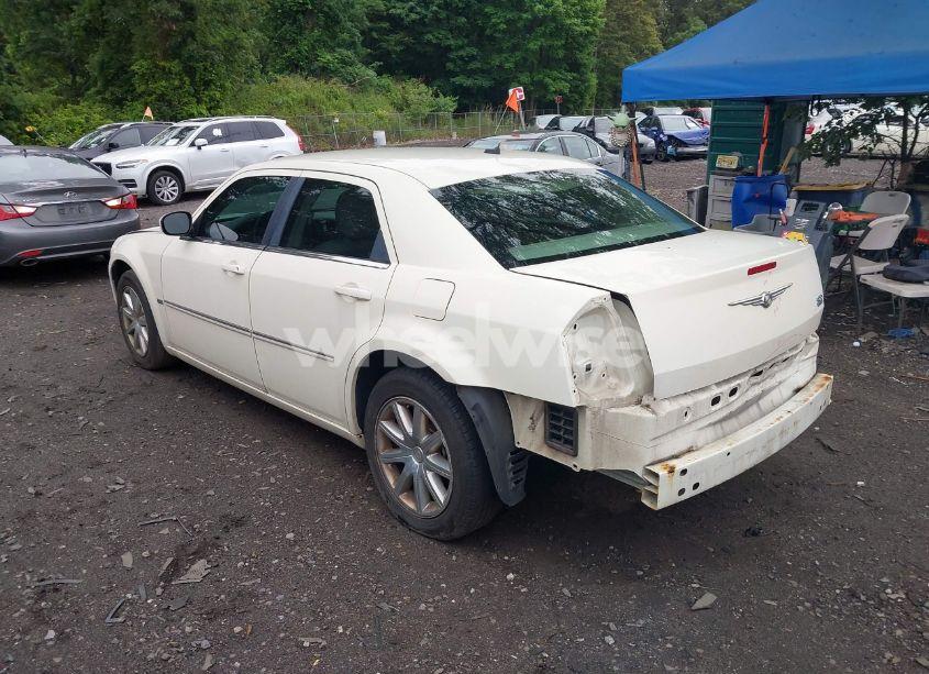 Photo 3 of 2008 Chrysler 300 TOURING (VIN 2C3LA53G28H273811)