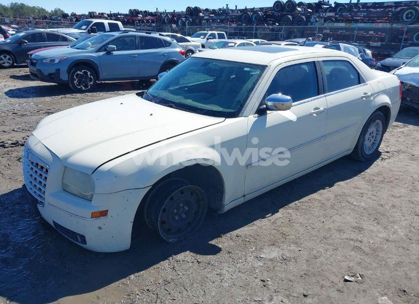 Photo 2 of 2008 Chrysler 300 TOURING (VIN 2C3LA53G58H165408)