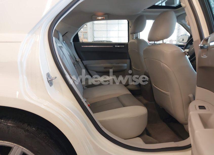 Photo 8 of 2008 Chrysler 300 TOURING (VIN 2C3LA53G58H211089)