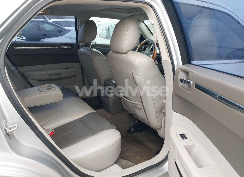 Photo 8 of 2008 Chrysler 300 TOURING (VIN 2C3LA53G78H149176)