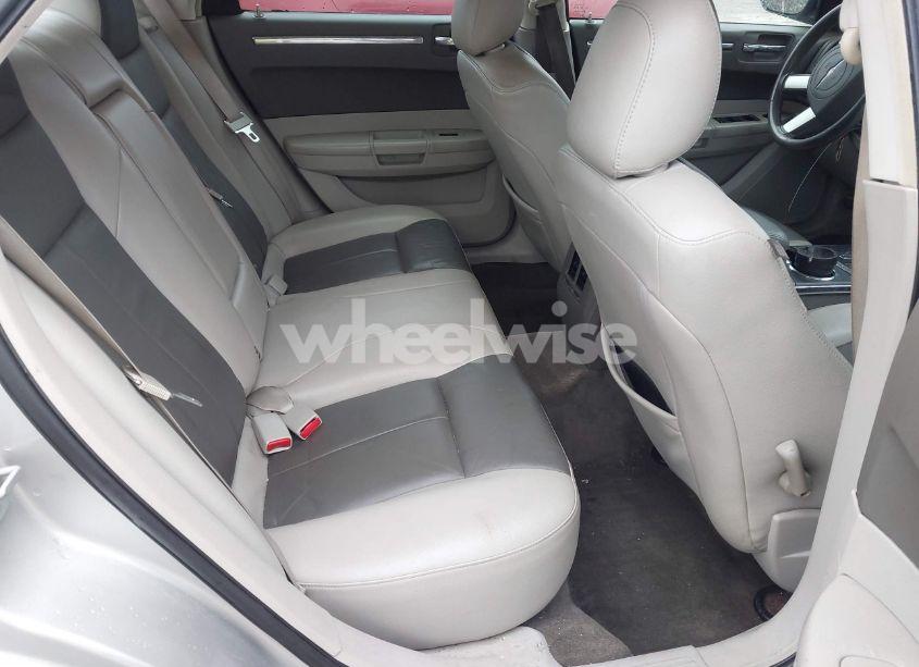 Photo 8 of 2008 Chrysler 300 TOURING (VIN 2C3LA53G78H211045)