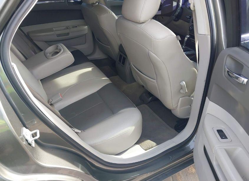 Photo 8 of 2008 Chrysler 300 TOURING (VIN 2C3LA53G98H313057)