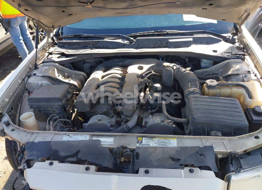 Photo 10 of 2008 Chrysler 300 TOURING (VIN 2C3LA53GX8H170118)