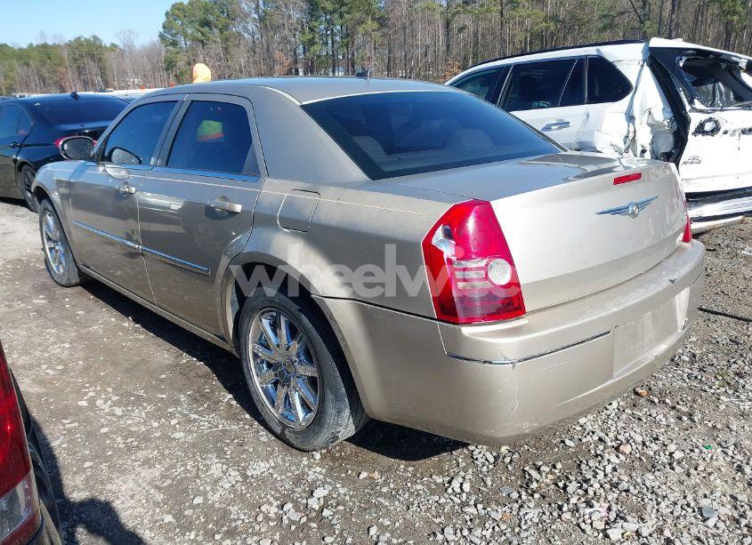 Photo 3 of 2008 Chrysler 300 TOURING (VIN 2C3LA53GX8H170118)