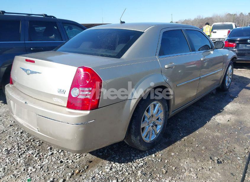 Photo 4 of 2008 Chrysler 300 TOURING (VIN 2C3LA53GX8H170118)