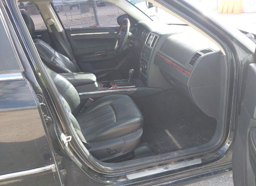 Photo 5 of 2008 Chrysler 300c HEMI (VIN 2C3LA63H08H331882)