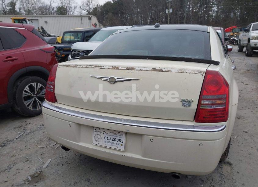 Photo 16 of 2006 Chrysler 300c N/A (VIN 2C3LA63H16H189202)