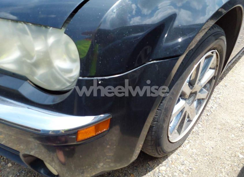 Photo 13 of 2006 Chrysler 300c N/A (VIN 2C3LA63H66H412270)