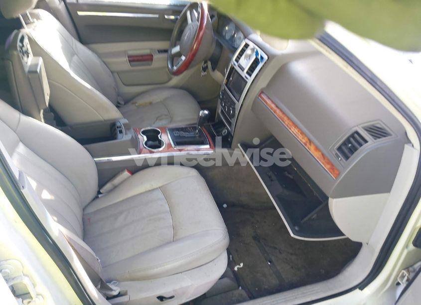 Photo 5 of 2008 Chrysler 300c HEMI (VIN 2C3LA63H68H229325)