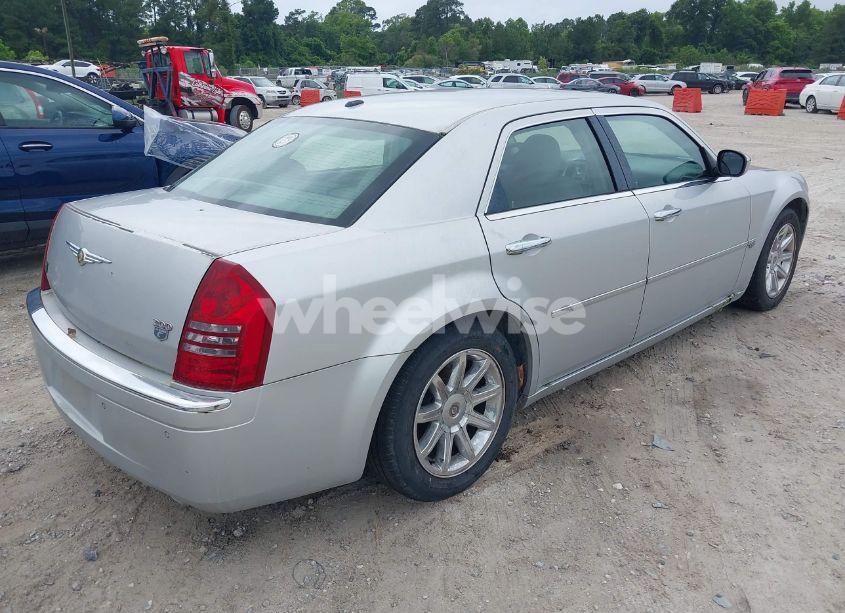 Photo 4 of 2006 Chrysler 300c N/A (VIN 2C3LA63H96H408536)