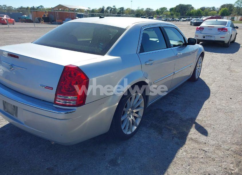 Photo 4 of 2008 Chrysler 300c HEMI (VIN 2C3LA63HX8H259685)