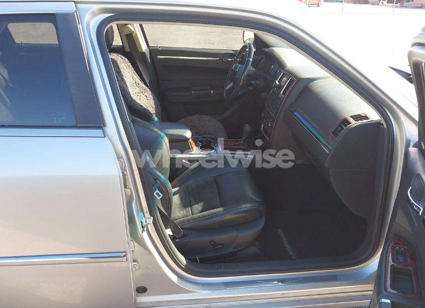 Photo 5 of 2008 Chrysler 300c HEMI (VIN 2C3LA63HX8H259685)