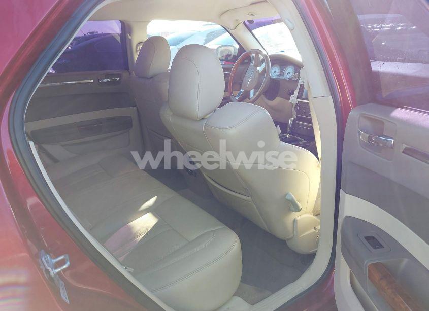 Photo 8 of 2009 Chrysler 300c HEMI (VIN 2C3LA63T69H629942)