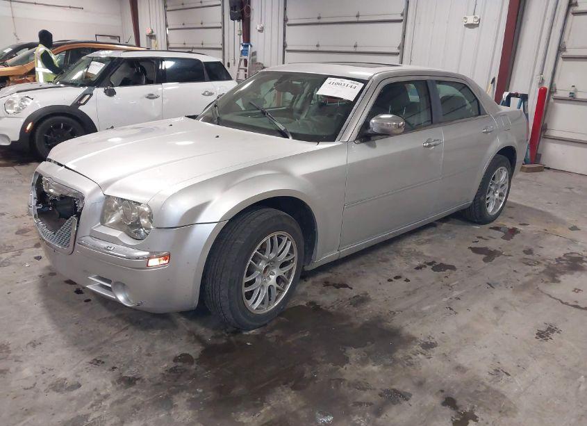 Photo 2 of 2007 Chrysler 300c N/A (VIN 2C3LK63H17H634505)