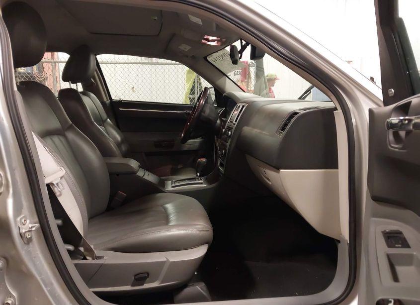 Photo 5 of 2007 Chrysler 300c N/A (VIN 2C3LK63H17H634505)