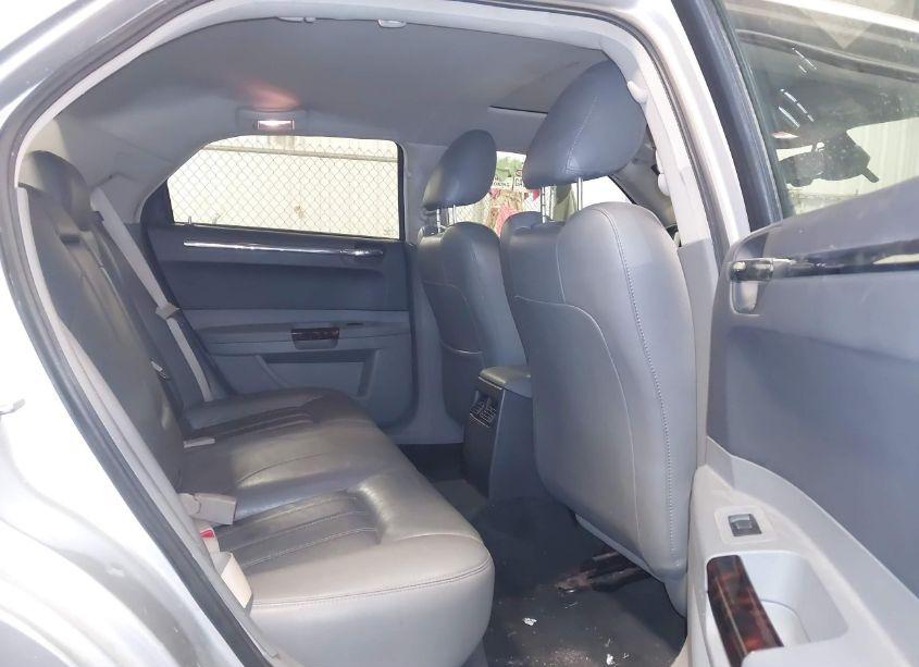 Photo 8 of 2007 Chrysler 300c N/A (VIN 2C3LK63H17H634505)