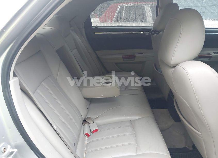 Photo 8 of 2007 Chrysler 300c N/A (VIN 2C3LK63H17H681761)