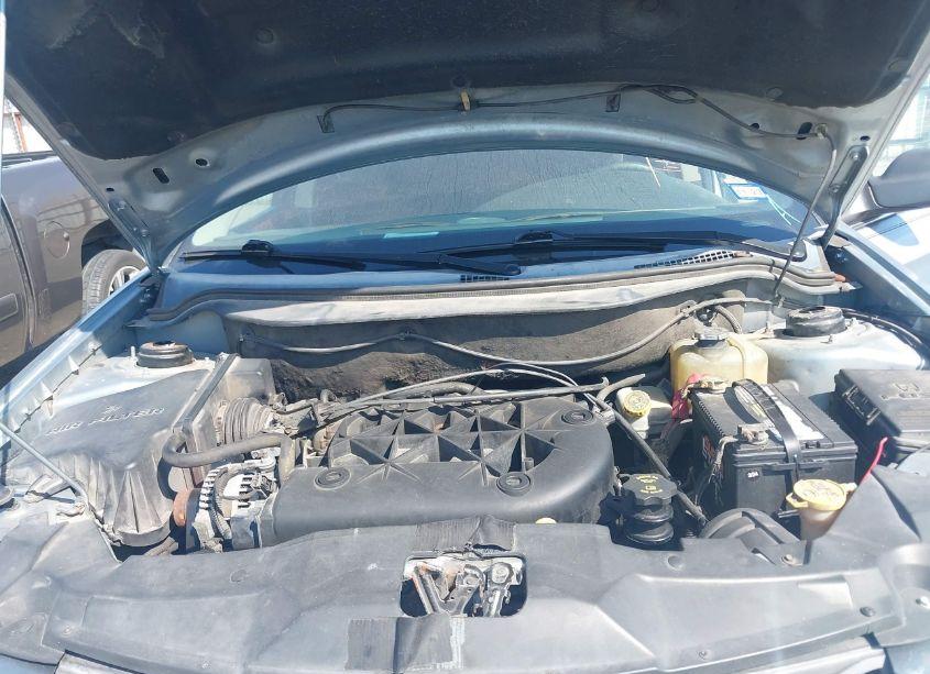 Photo 10 of 2005 Chrysler Pacifica TOURING (VIN 2C4GM68485R668428)