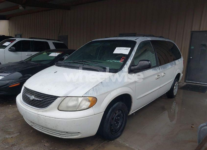 Photo 2 of 2002 Chrysler Town & COUNTRY EL (VIN 2C4GP34382R559739)