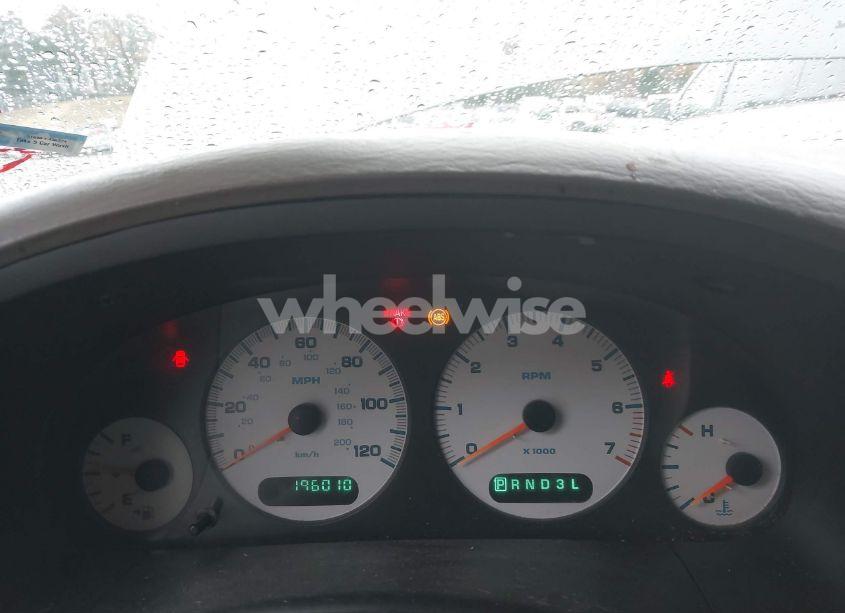 Photo 7 of 2002 Chrysler Town & COUNTRY EL (VIN 2C4GP34382R559739)