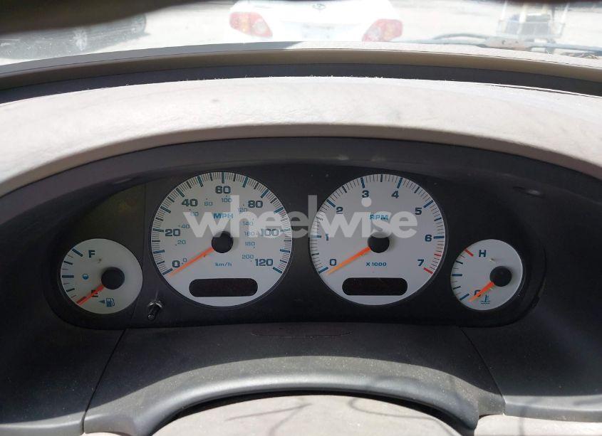 Photo 7 of 2002 Chrysler Town & COUNTRY EL (VIN 2C4GP34382R559756)