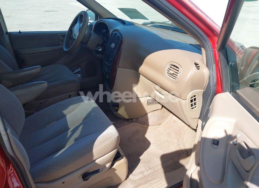 Photo 5 of 2001 Chrysler Town & COUNTRY LX (VIN 2C4GP44321R215750)