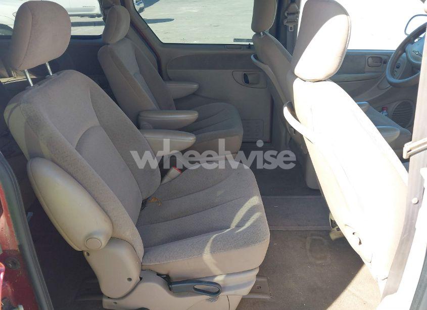 Photo 8 of 2001 Chrysler Town & COUNTRY LX (VIN 2C4GP44321R215750)