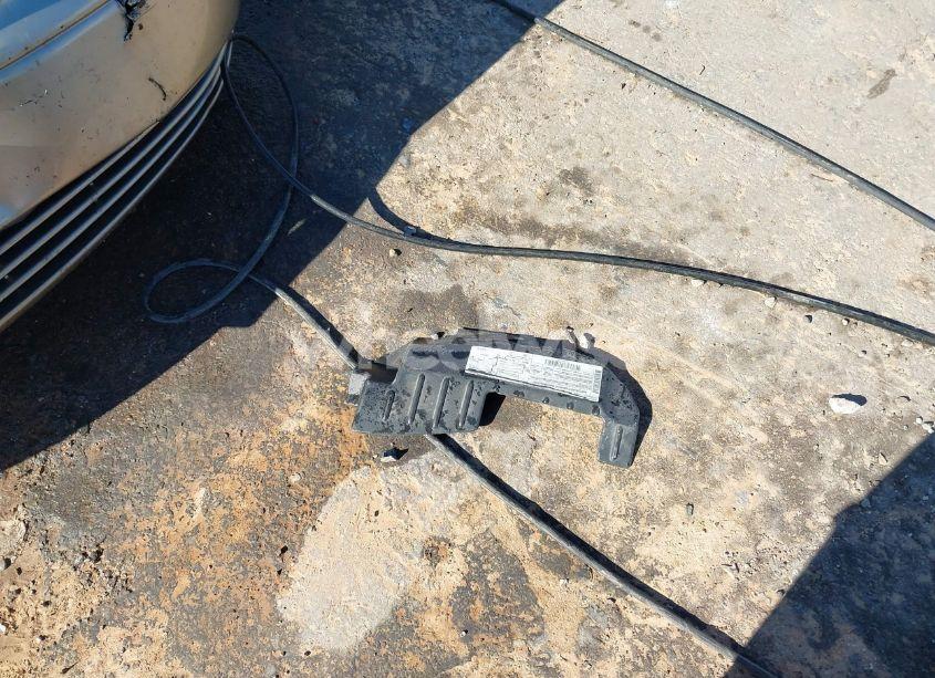 Photo 12 of 2002 Chrysler Town & COUNTRY LX (VIN 2C4GP44322R574839)