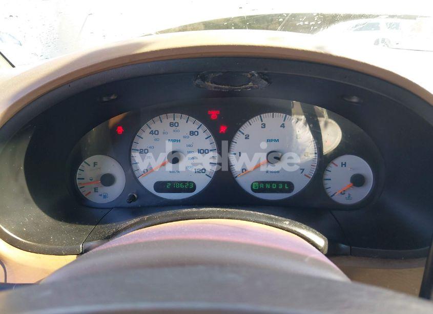 Photo 7 of 2002 Chrysler Town & COUNTRY LX (VIN 2C4GP44322R574839)