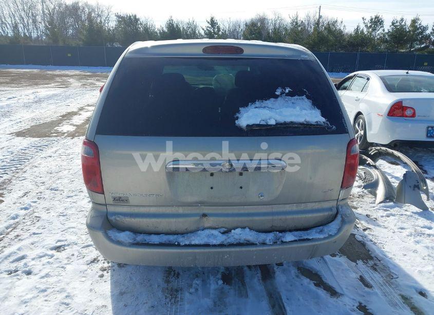 Photo 17 of 2002 Chrysler Town & COUNTRY LX (VIN 2C4GP44322R713142)
