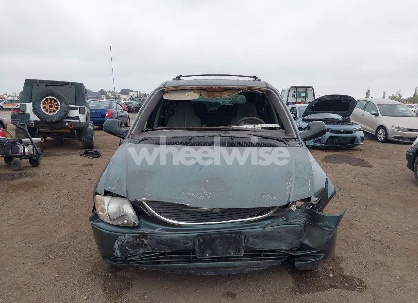 Photo 12 of 2002 Chrysler Town & COUNTRY LX (VIN 2C4GP44332R788433)