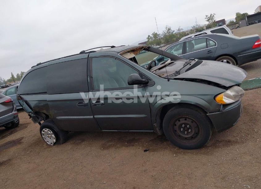 Photo 13 of 2002 Chrysler Town & COUNTRY LX (VIN 2C4GP44332R788433)