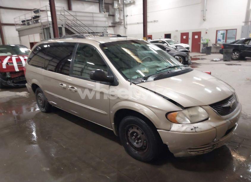 2002 Chrysler Town & COUNTRY LX (VIN 2C4GP44342R636628) main photo