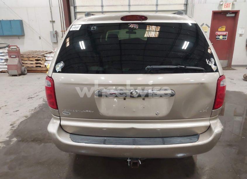 Photo 15 of 2002 Chrysler Town & COUNTRY LX (VIN 2C4GP44342R636628)