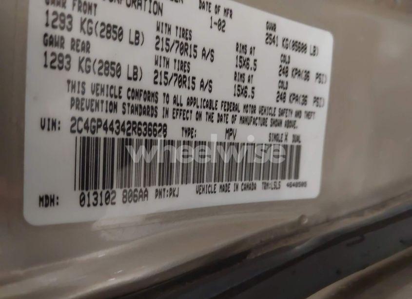 Photo 9 of 2002 Chrysler Town & COUNTRY LX (VIN 2C4GP44342R636628)