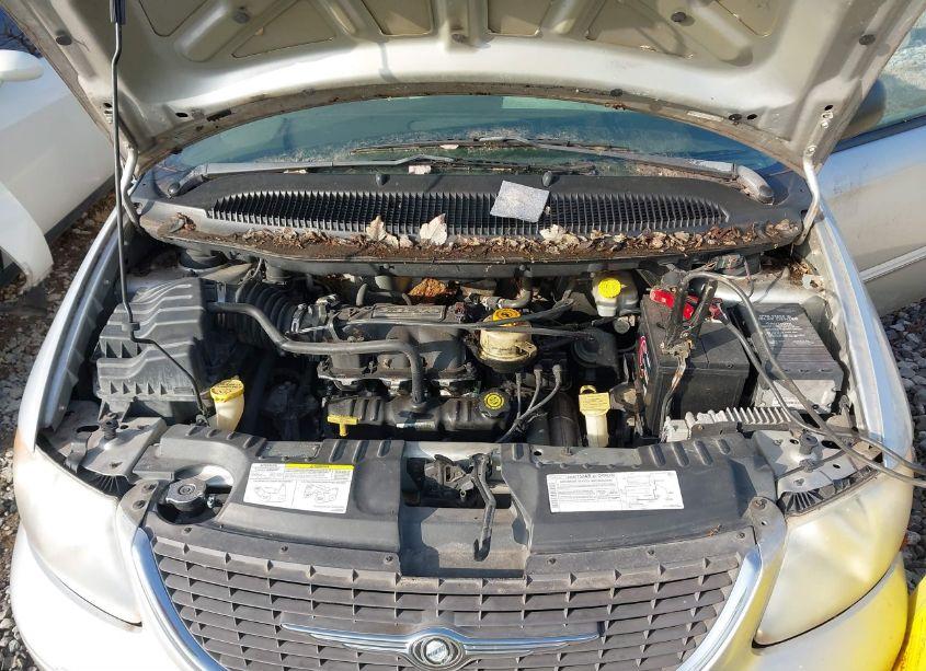 Photo 10 of 2003 Chrysler Town & COUNTRY LX (VIN 2C4GP44343R256383)