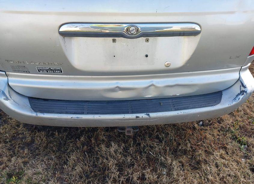 Photo 12 of 2003 Chrysler Town & COUNTRY LX (VIN 2C4GP44343R256383)
