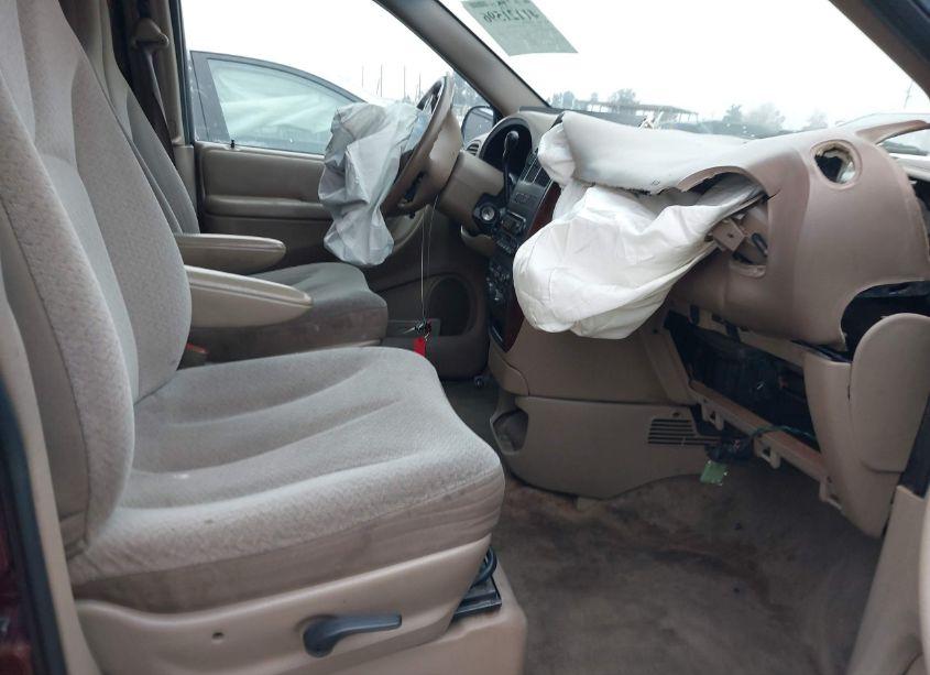 Photo 5 of 2002 Chrysler Town & COUNTRY LX (VIN 2C4GP44362R601086)