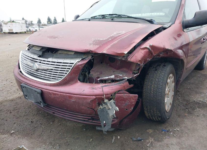 Photo 6 of 2002 Chrysler Town & COUNTRY LX (VIN 2C4GP44362R601086)