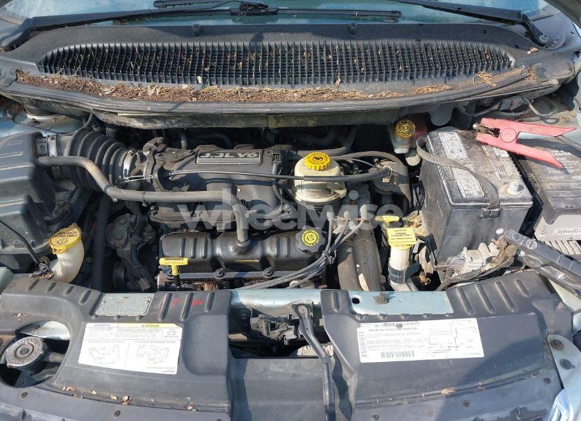 Photo 10 of 2002 Chrysler Town & COUNTRY LX (VIN 2C4GP44372R576005)