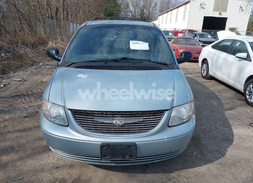 Photo 12 of 2002 Chrysler Town & COUNTRY LX (VIN 2C4GP44372R576005)