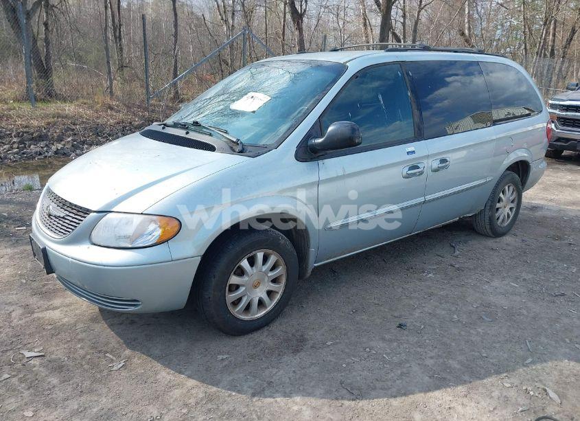 Photo 2 of 2002 Chrysler Town & COUNTRY LX (VIN 2C4GP44372R576005)