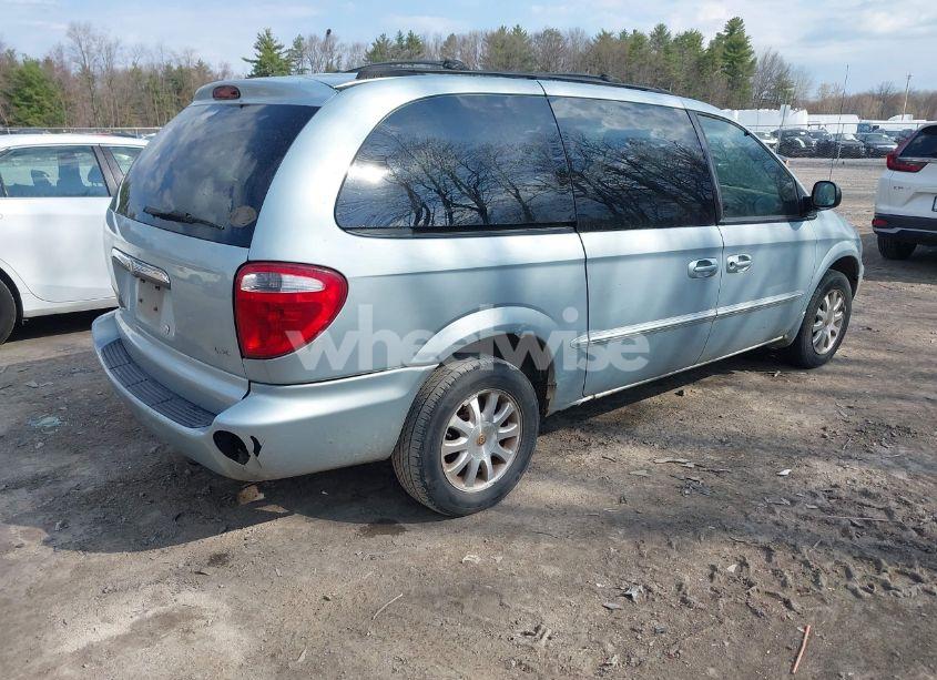 Photo 4 of 2002 Chrysler Town & COUNTRY LX (VIN 2C4GP44372R576005)