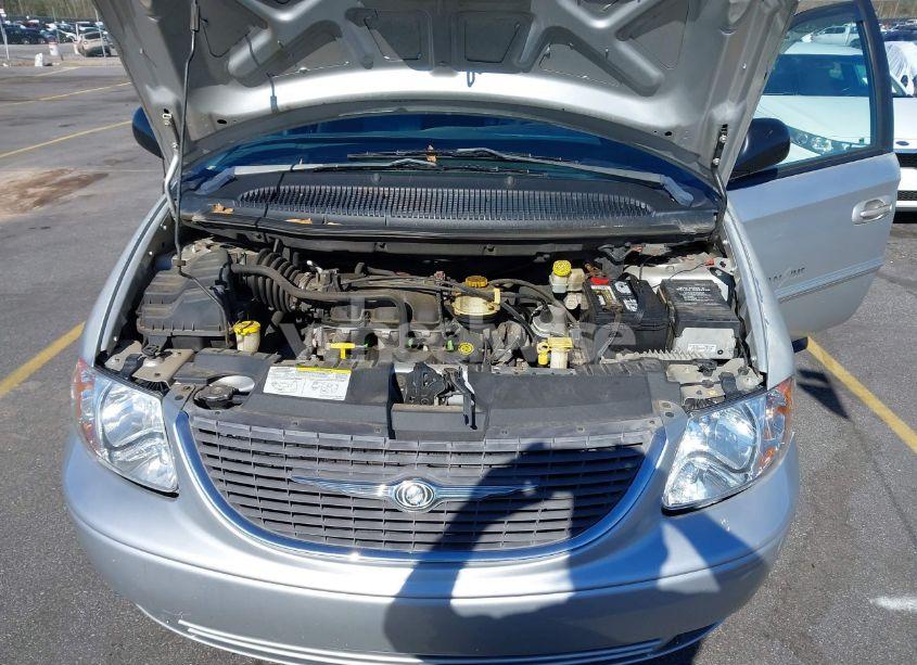 Photo 10 of 2002 Chrysler Town & COUNTRY LX (VIN 2C4GP44372R772929)