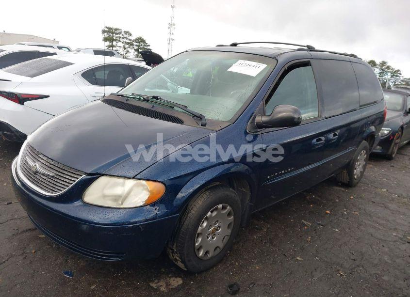 Photo 14 of 2001 Chrysler Town & COUNTRY LX (VIN 2C4GP44381R375308)