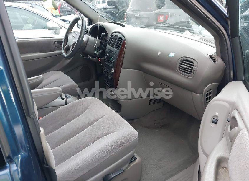 Photo 5 of 2001 Chrysler Town & COUNTRY LX (VIN 2C4GP44381R375308)