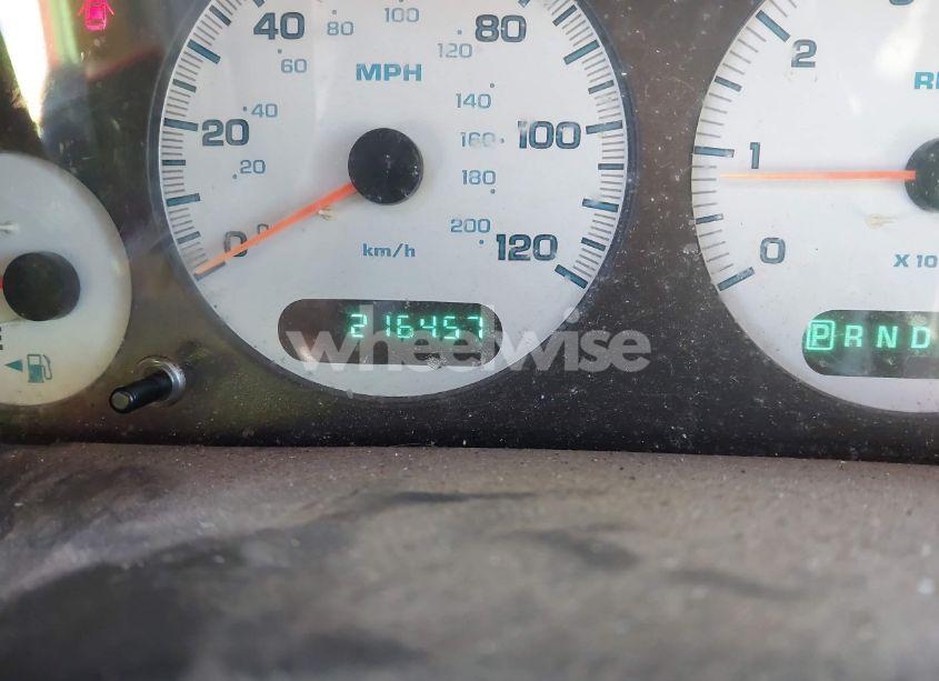 Photo 15 of 2002 Chrysler Town & COUNTRY LX (VIN 2C4GP44382R661452)