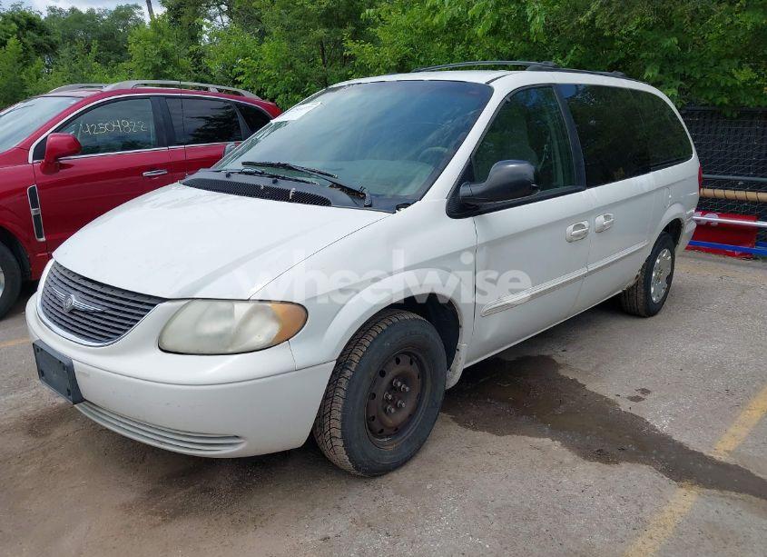 Photo 2 of 2002 Chrysler Town & COUNTRY LX (VIN 2C4GP44392R706494)