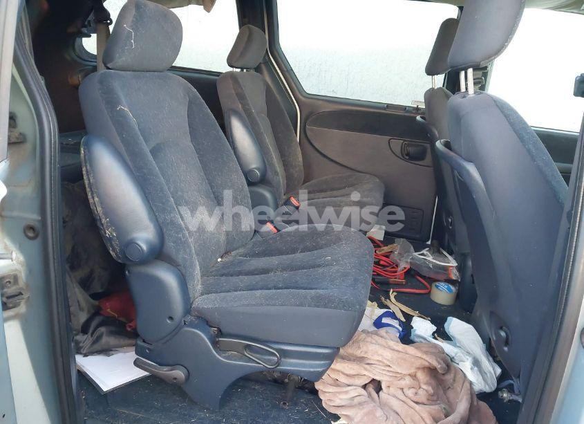 Photo 8 of 2001 Chrysler Town & COUNTRY LX (VIN 2C4GP443X1R353925)