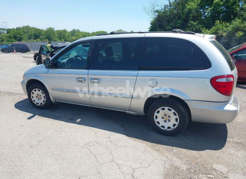 Photo 3 of 2001 Chrysler Town & COUNTRY LX (VIN 2C4GP44G91R163410)
